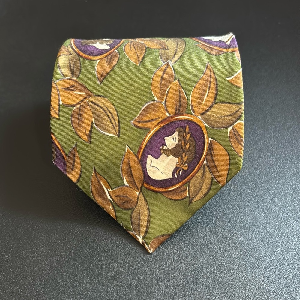 Hugo Boss Men Tie 100% Silk